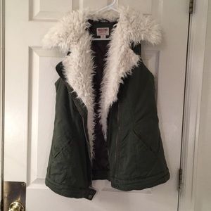 Mossimo army green vest